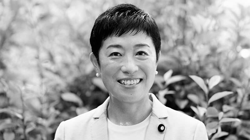 辻元　悠 3ページ目）辻元清美「落選し、20年ぶりに無職になって実家で80代の両親と3人暮らしに。〈国民年金だけで暮らすのか〉と不安に感じた時、政治の意義に目覚めて」  連載・私の書いた本 ～辻元清美『声をつなぐ 崖っぷちで見つけた「希望のデモクラシー」』｜連載｜婦人公論.jp