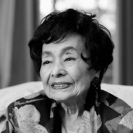 室井摩耶子