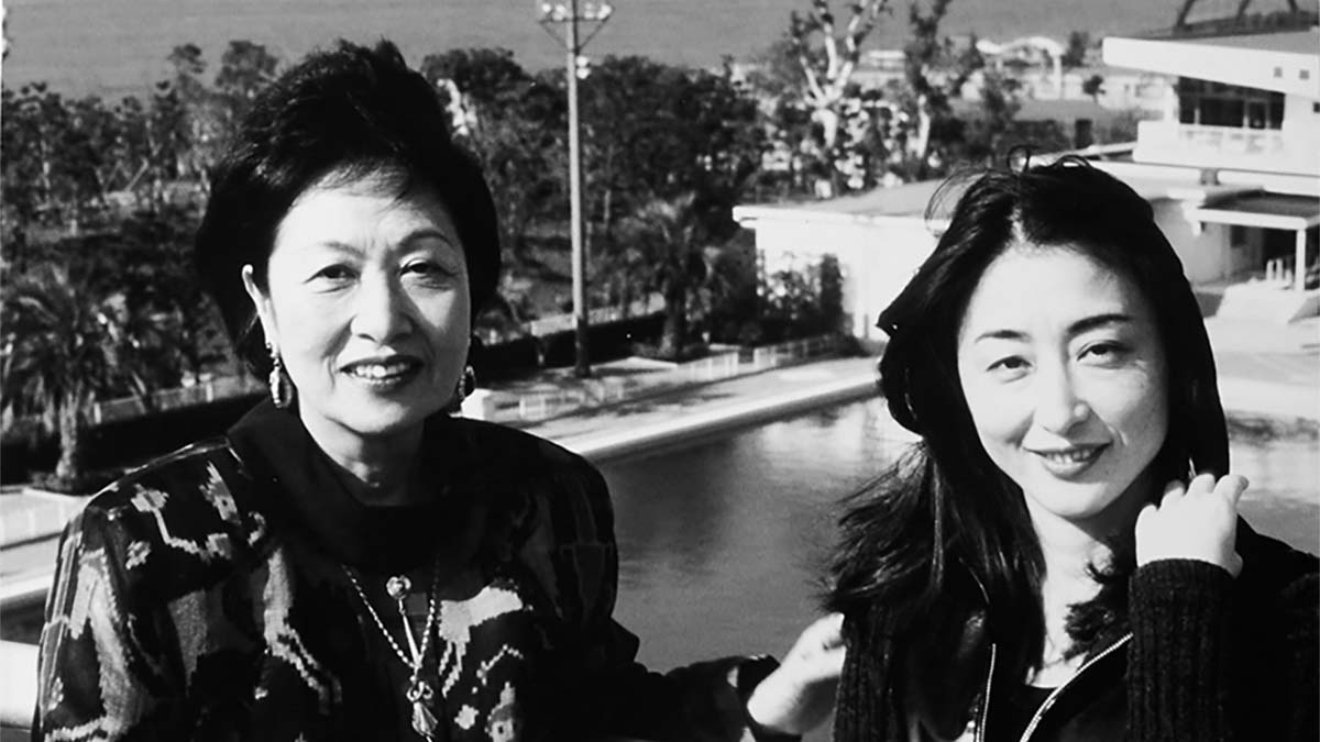 三浦暁子「93歳で旅立った義母の曽野綾子。大腿骨頸部骨折で歩け
