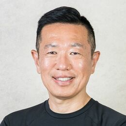 中野ジェームズ修一