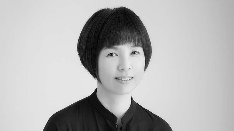 原田真理、【秘書便り】、希少な額装用画集より、新品額装付、状態良好 2ページ目）原田マハ「デビュー直後の挑戦的なテーマの作品から、戯曲