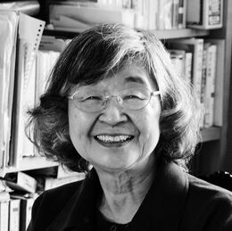 小川洋子（翻訳家）