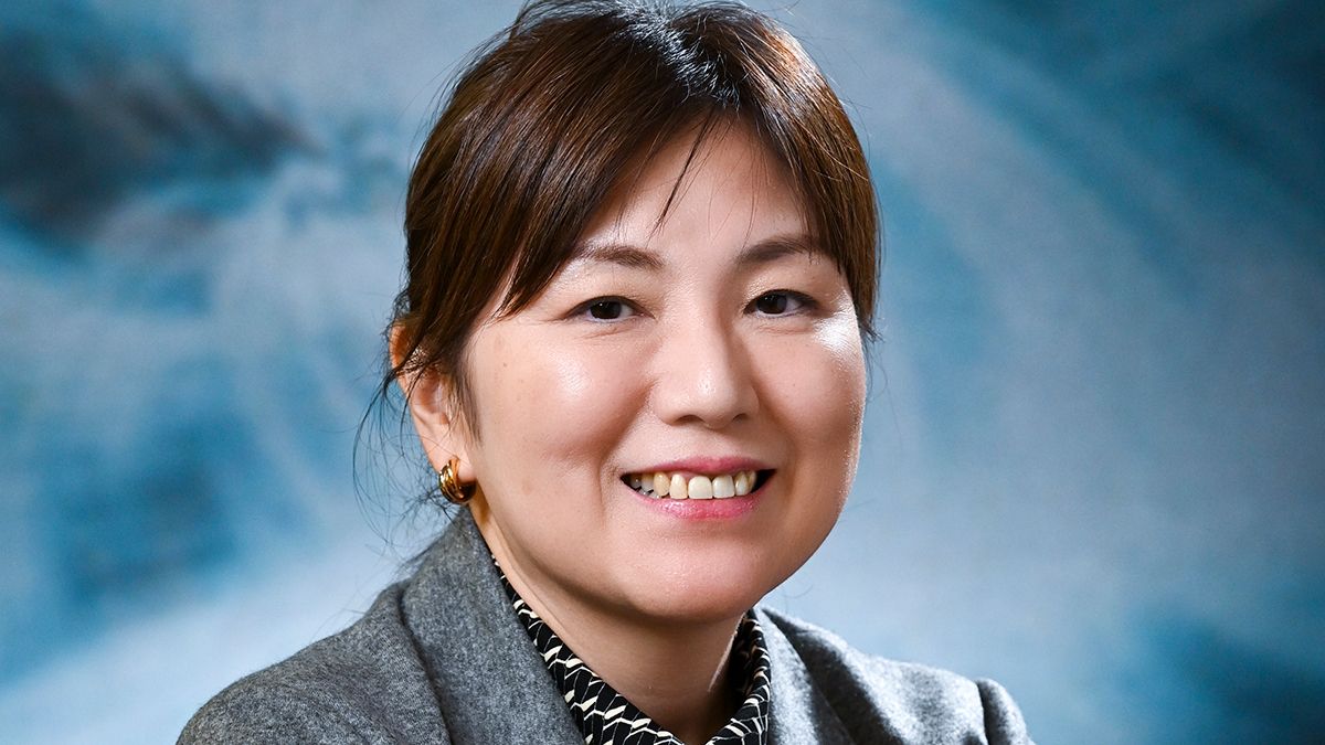 画像・写真|柚月裕子「子どもが巣立った今も、母として心配は絶えない。『親って損な役割』が本音です」 初めての家族小説『風に立つ』|小説|婦人公論.jp