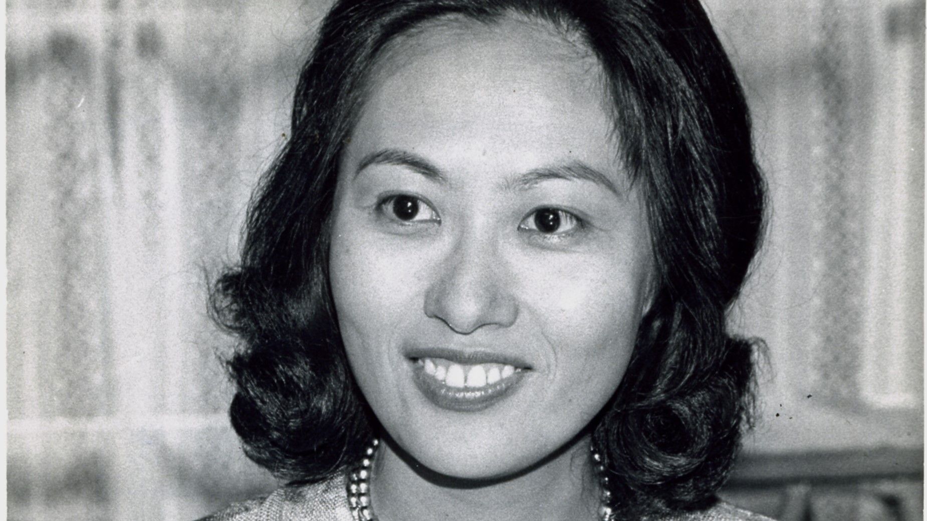 婚約式 曽野綾子　昭和50年　初版 婚約式 曽野綾子 昭和50年 初版 - メルカリ