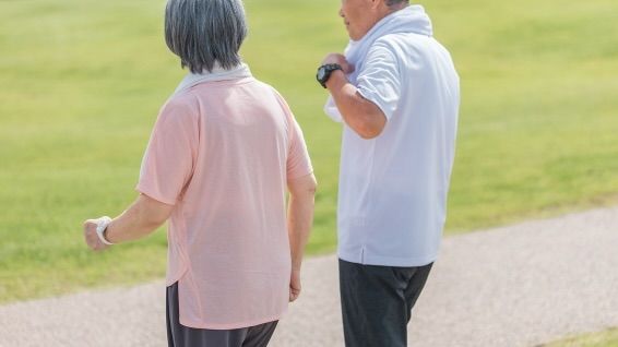 高齢になってもアクティブに！整形外科医が教える、ロコモティブシンドローム対策と予防法