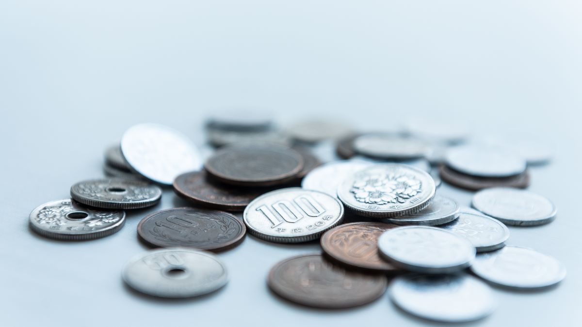 硬貨の裏表はどっち？日本人でも意外と知らないお金の裏表のルール 硬貨と紙幣、それぞれのルールの違いも紹介｜教養｜婦人公論.jp