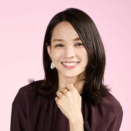 国仲涼子